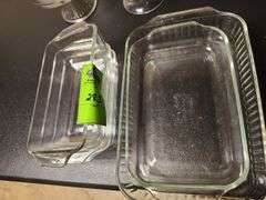 Glass baking pans