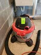 Ridgid 22.5 l and 2.5 horsepower shop vac