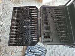 Drill bit set with attachments