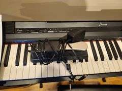 Donner keyboard with foot pedal stand and seat