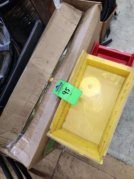 Empty shelf bins image