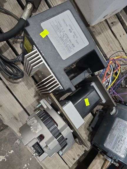Hydraulic Motor/Alternator Assembly + Charger image