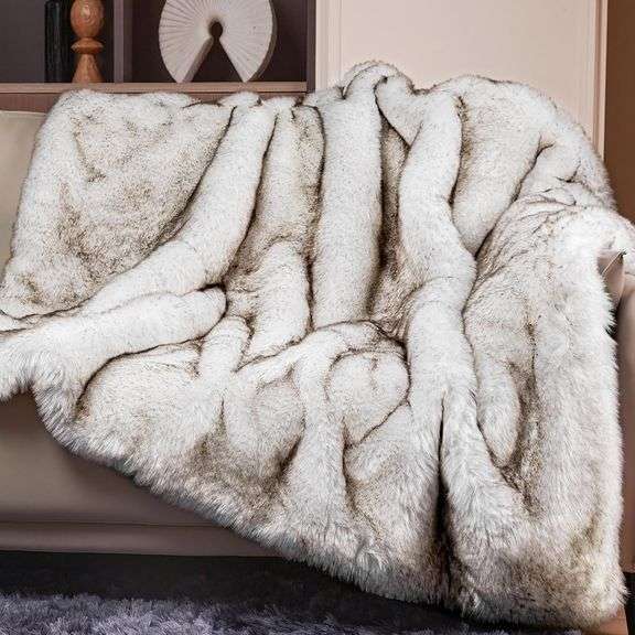 $136 Touchat Luxury 1000GSM Faux Fur Throw Blanket, Super He image