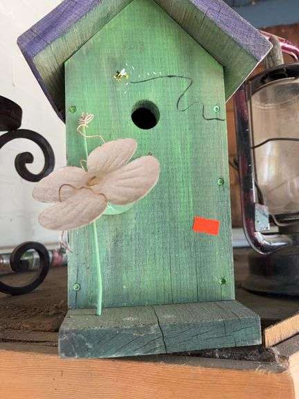 Bird house image