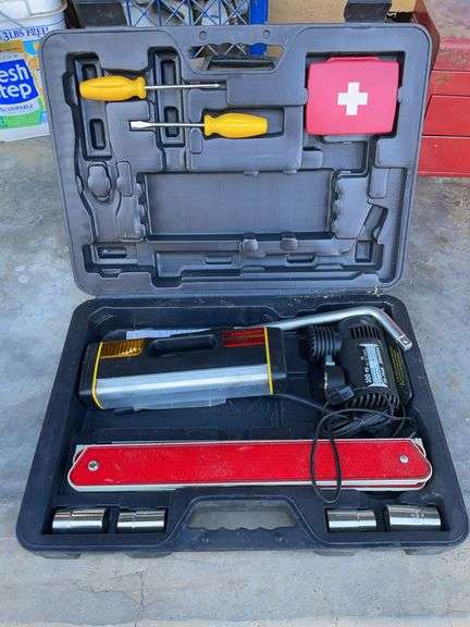 Consignment: Deluxe Highway, Emergency K image