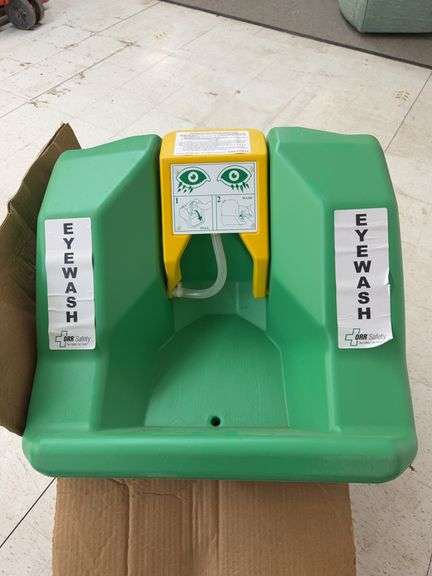 ORR safety Eye wash station new in box opened for pictures image