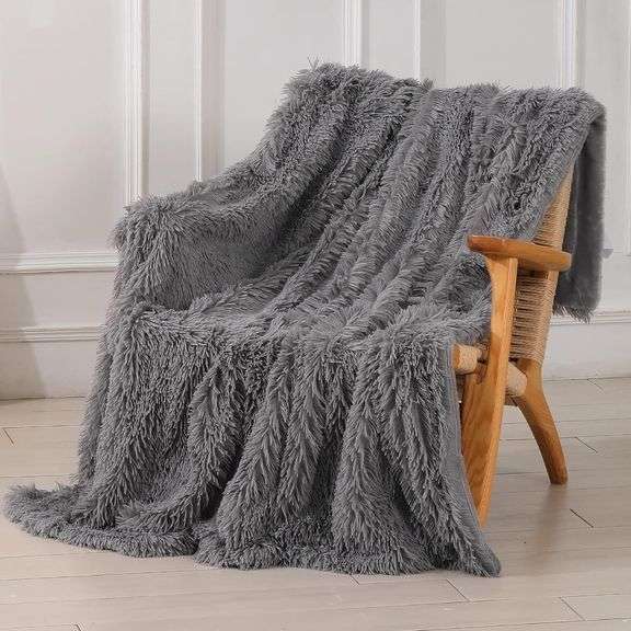 Tuddrom Decorative Extra Soft Faux Fur Throw Blanket 50"x60" image