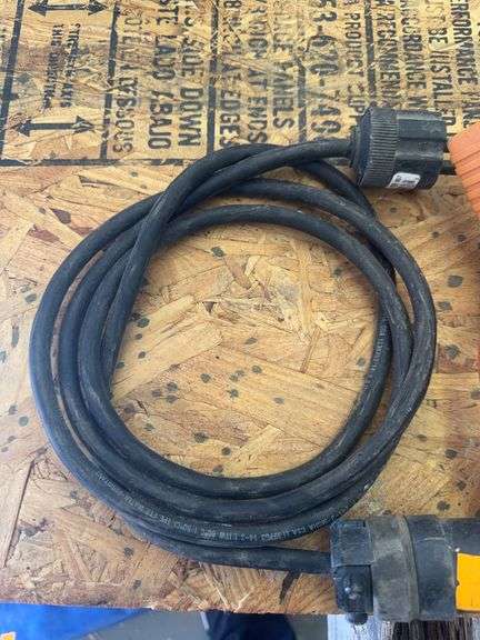 Extension cords image