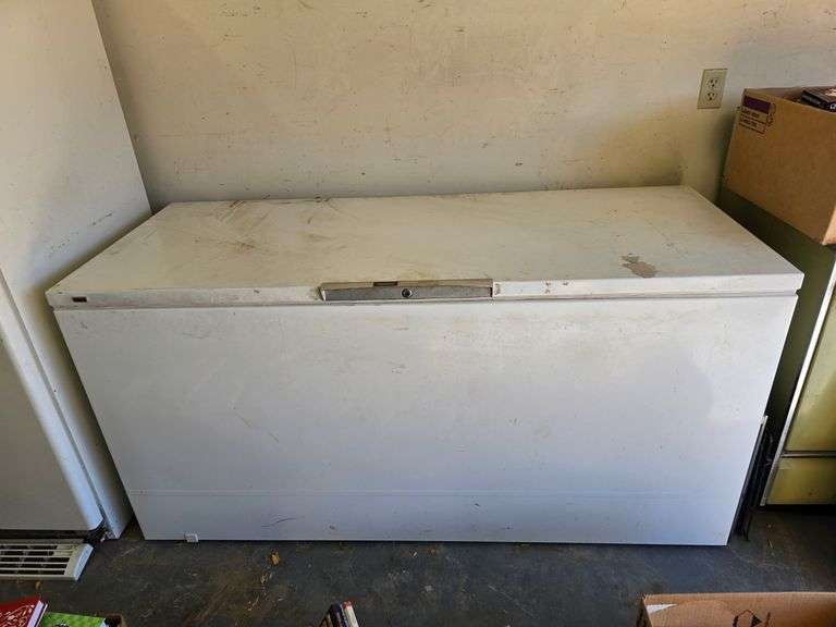 Signature Deluxe 26 Deep Freeze image