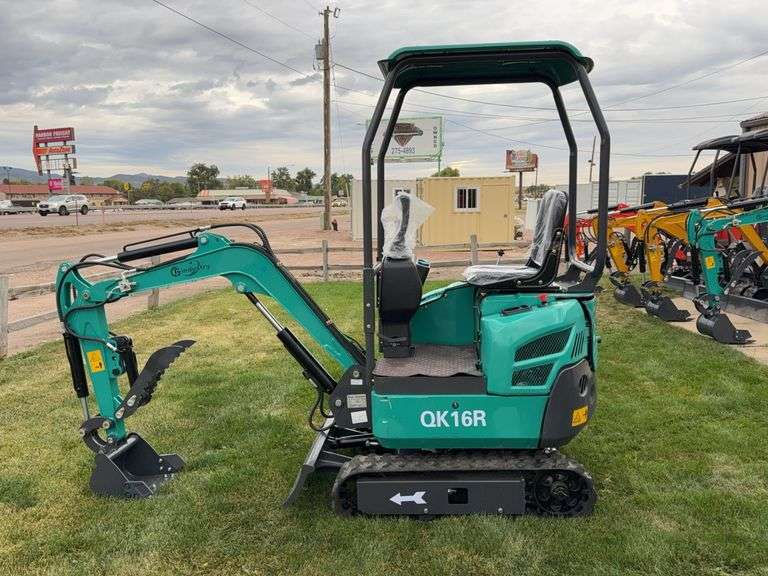 CFG Industry QK16R Mini Excavator image