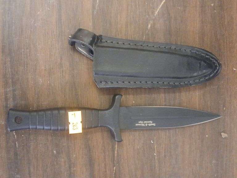 Smith and Wesson special ops knife image