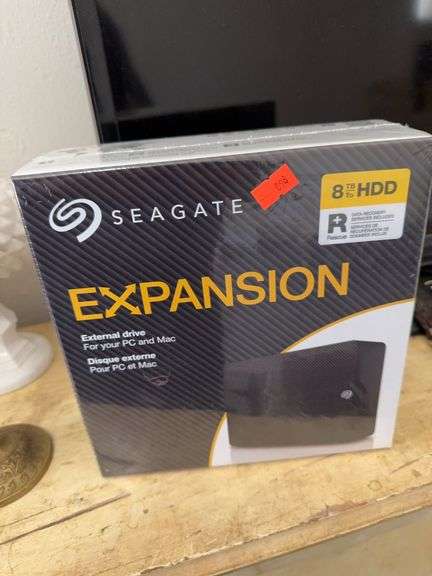 Seagate External drive 8 TB image