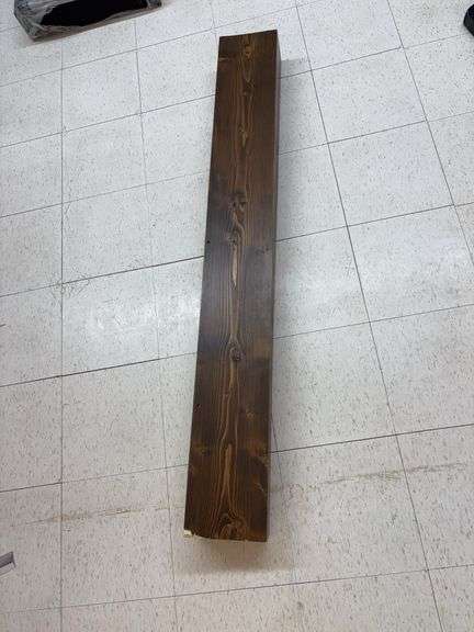 Floating shelf image