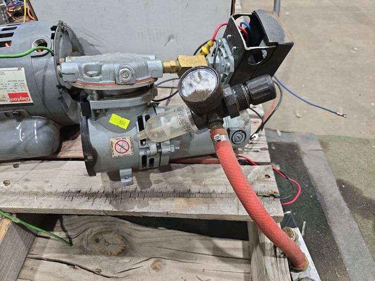 24VDC Vacuum Pump Plus Solenoid image