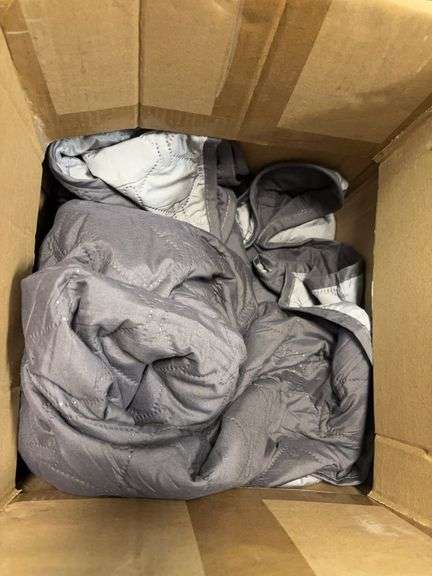 Miscellaneous blanket and curtains image