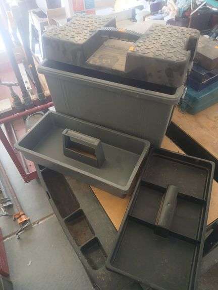 Plastic toolbox image