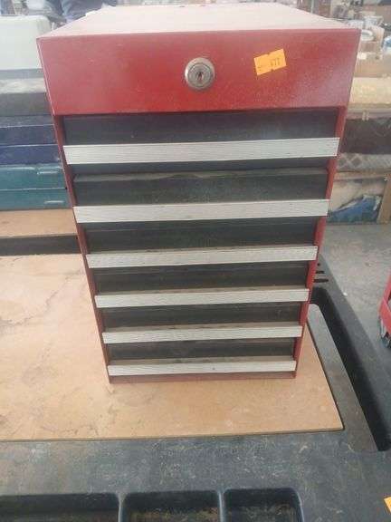 Metal 6 drawer toolbox image