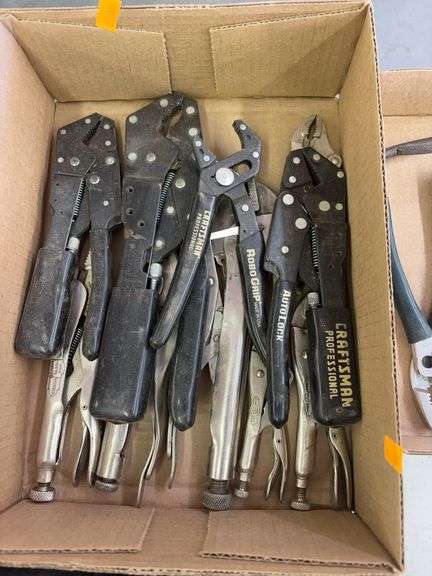 Craftsman grip pliers and vise grips image