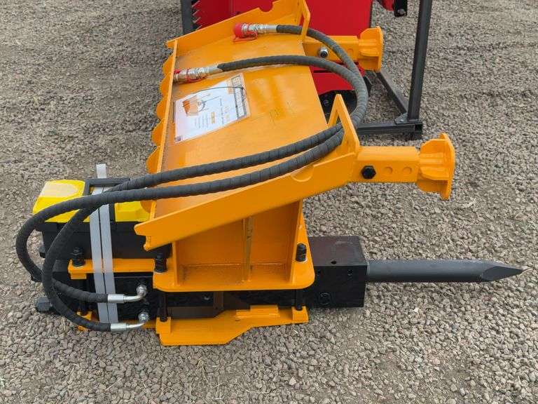 GIYI Skid Steer Breaker Hammer assembled image