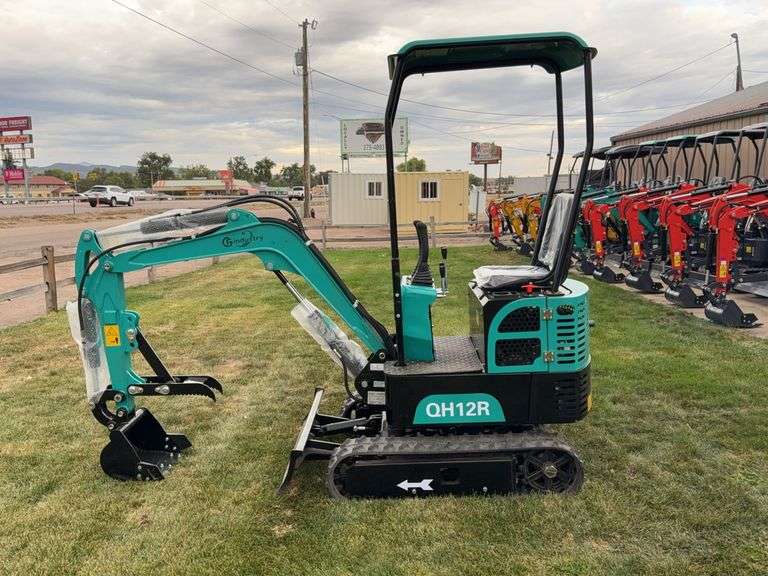 CFG Industry QH12R Mini Excavator image