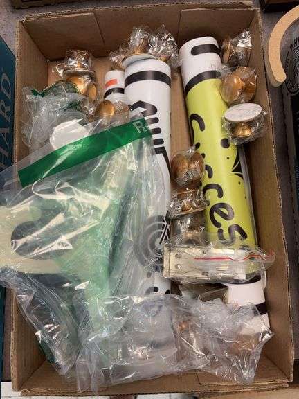 Miscellaneous decor image