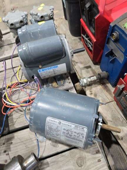 2 Motors image
