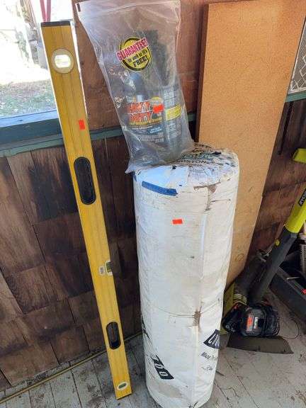 Level, drain opener, kitted shade cloth image