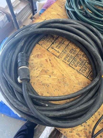 Extension cords image