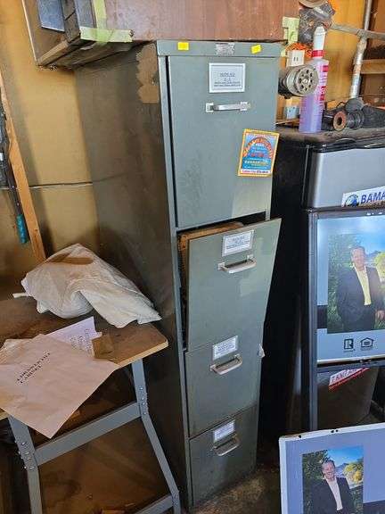 Consignment: 4 Drawer Metal Cabinet w/ Chilton Vehicle Manuals image