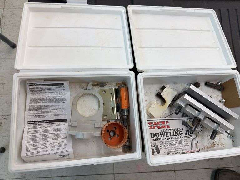 Self centering Dowling jig and door knob attachment jig image