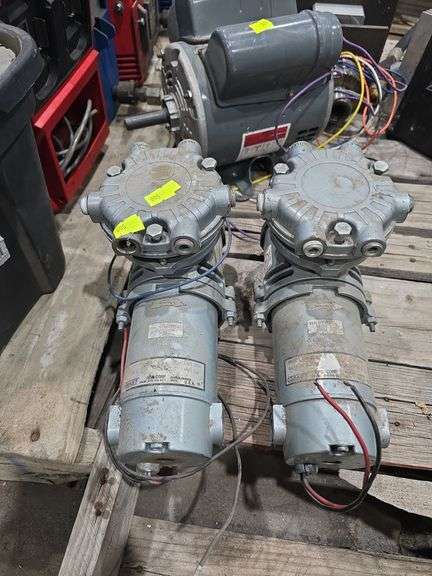 2- 24vdc vacuum pumps image