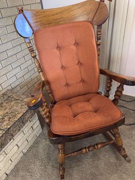 Rocking chair image