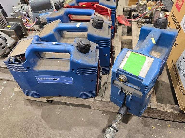 3 Thomas Betts Hydraulic Pumps - 10kpsi image