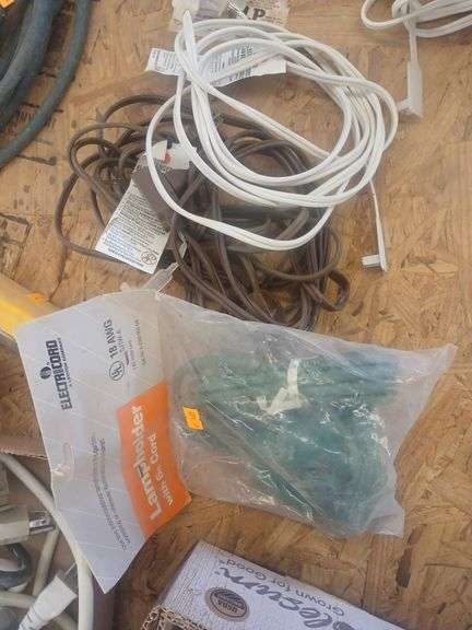 4 extention cords image