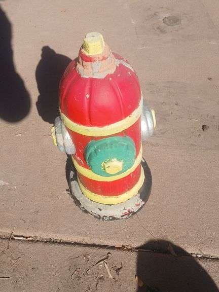 Fire hydrant stone yard decoration image