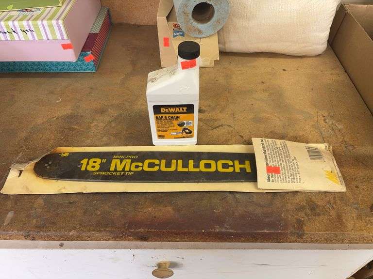 18” mini pro sprocket tip and Dewalt bar and chain oil image