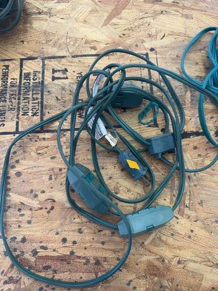 Small extension cords image