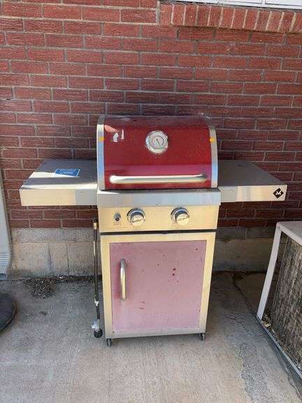 Small propane grill image