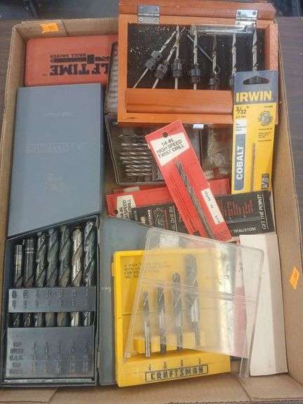 Flat of bits and random tools image