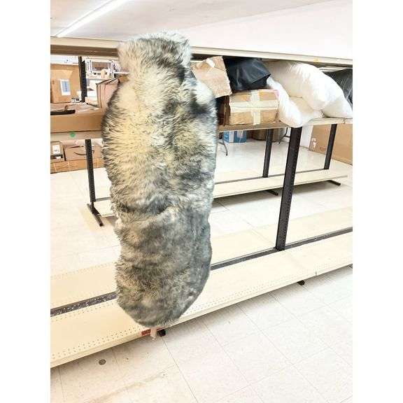 Unbranded Faux Fur Seat Cover 48x20x2 image