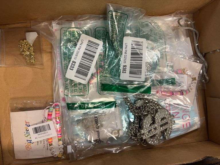 Miscellaneous costume jewelry image