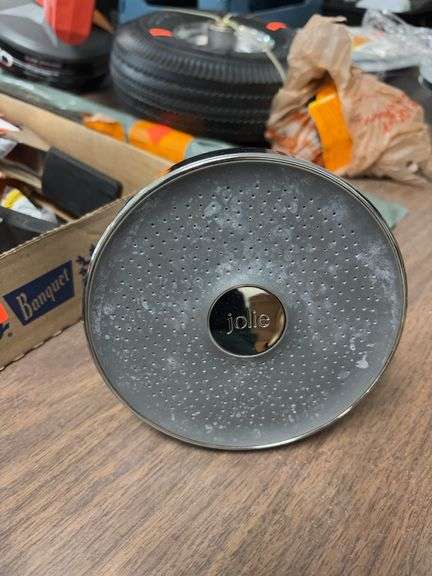 Jolie shower head image