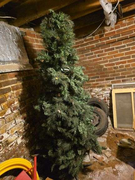 Christmas Tree image