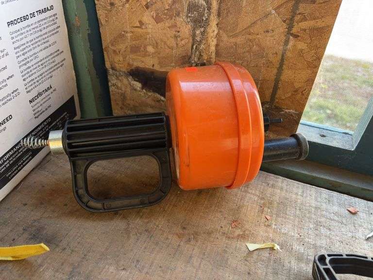 Handheld drain auger image