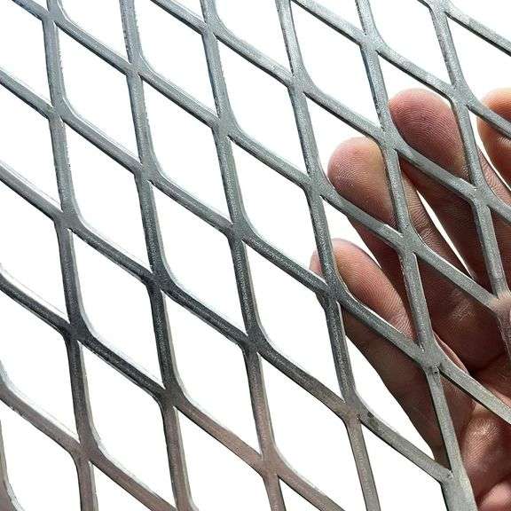 24"X16" 14 Gauge Expanded Metal Sheet Metal Diamond Mesh 0.6 image