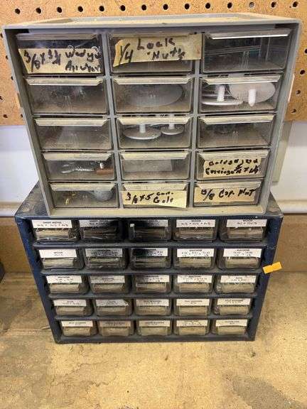 Assorted screws. image