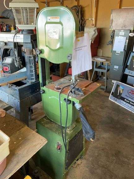 Consignment: Central machinery, 14 inch wood cutting bandsaw image