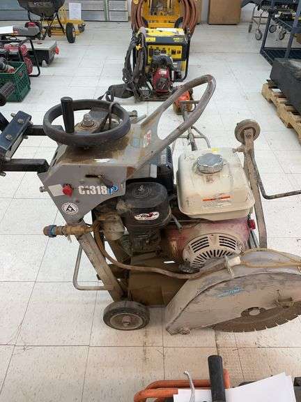 Norton clipper gas powered concrete saw image