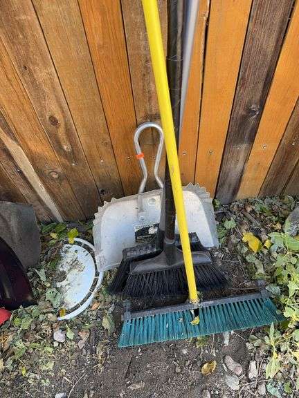 Misc brooms and dust pan image