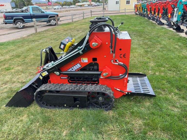 MMS Skid Steer Loader model 380R 23HP motor image